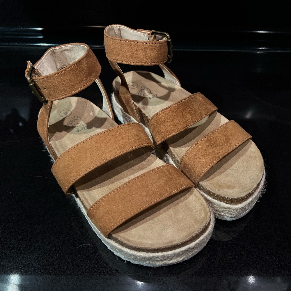 Girls' Agatha Footbed Sandals